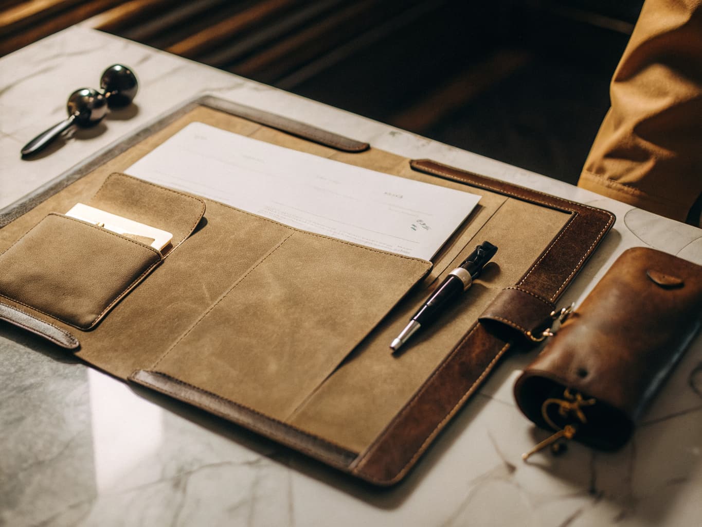 Professional notary desk